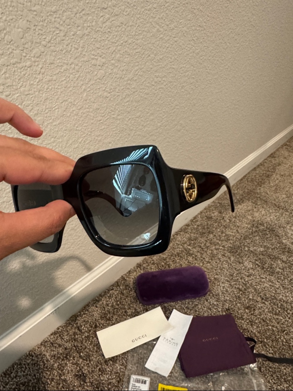 Authentic Gucci Black Oversized Square Sunglasses GG - Picture 7 of 7